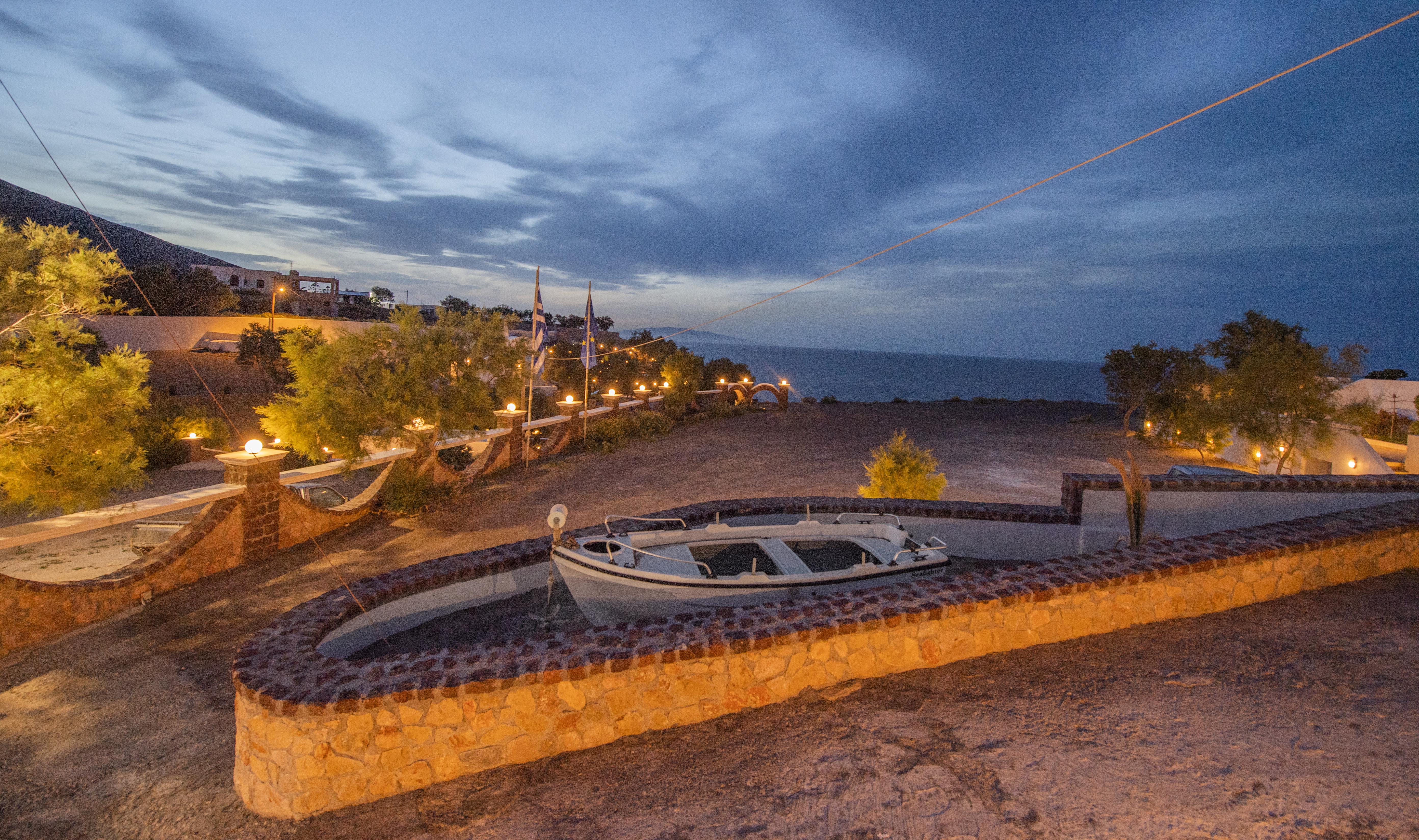 Starlight Luxury Seaside Villa & Suites Imerovigli  Exterior photo